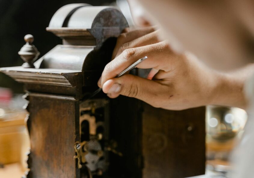 antique clock repair sales tewkesbury gloucestershire 11