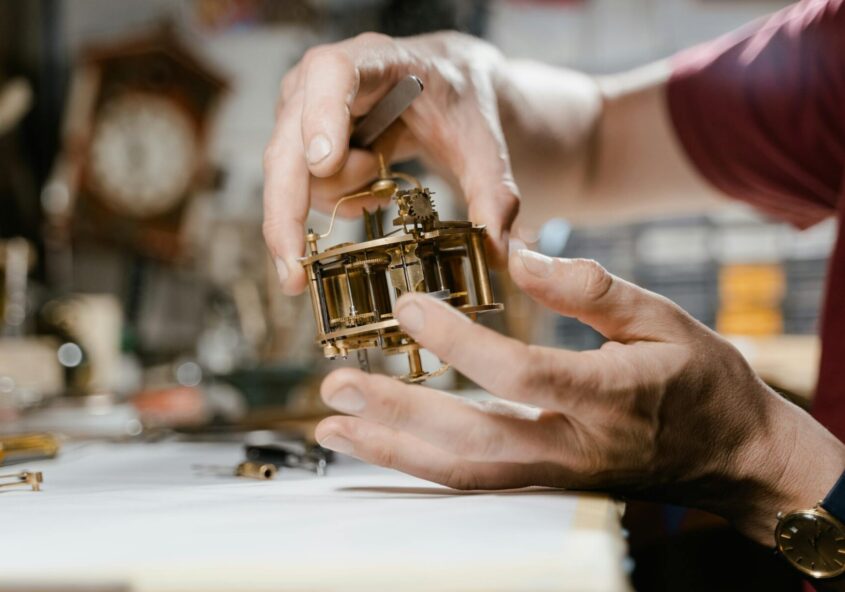 antique clock repair sales tewkesbury gloucestershire 16